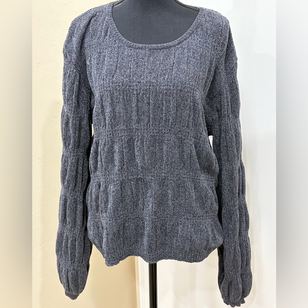 NWT Women's Scoop Neck Knit Sweater in Charcoal Gray